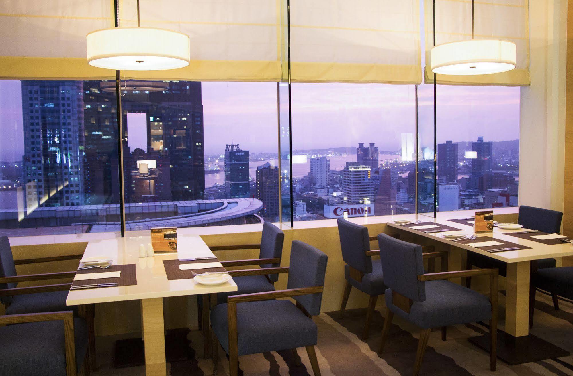 Hotel Cozzi Zhongshan Kaohsiung Buitenkant foto