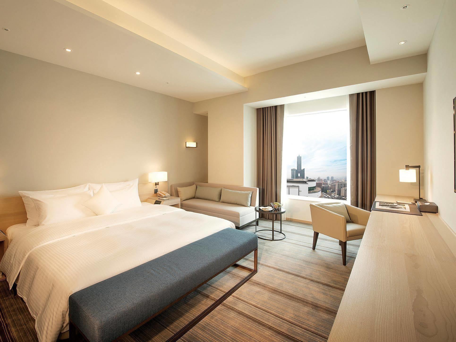 Hotel Cozzi Zhongshan Kaohsiung Buitenkant foto