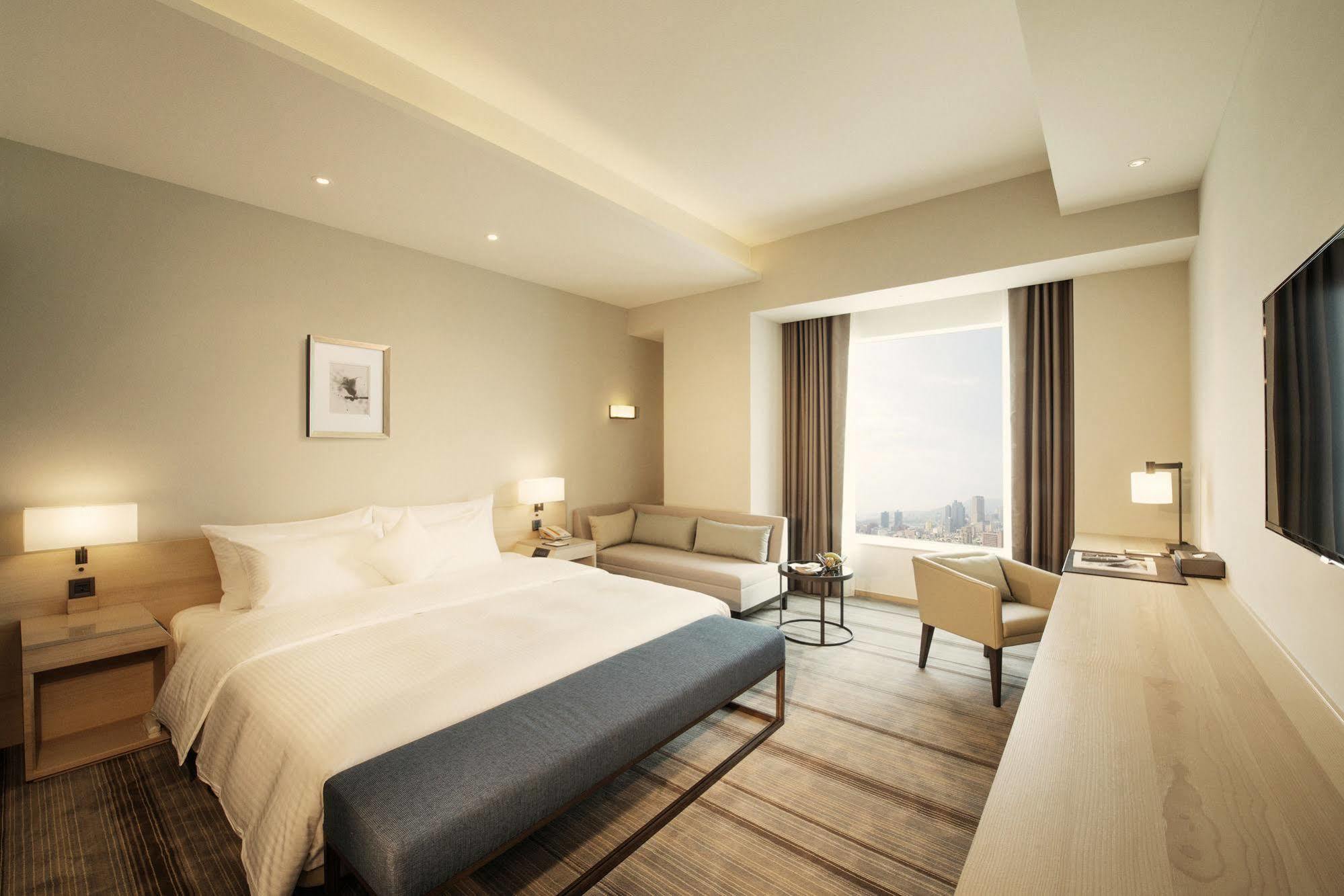 Hotel Cozzi Zhongshan Kaohsiung Buitenkant foto