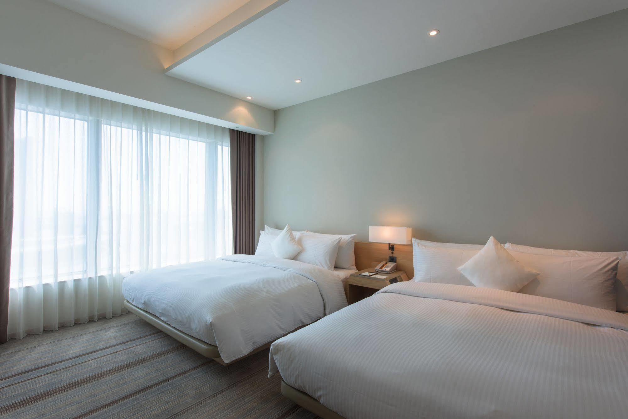 Hotel Cozzi Zhongshan Kaohsiung Buitenkant foto